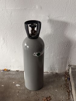 Helium Tank