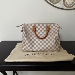 Authentic Louis Vuitton Speedy Bag - Barely Used 