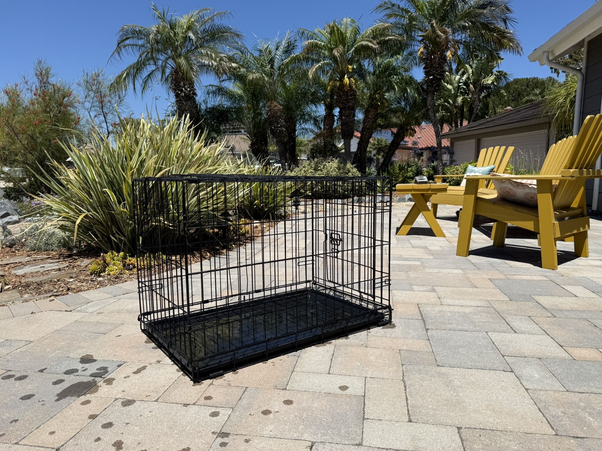 Medium Sized Dog Crate