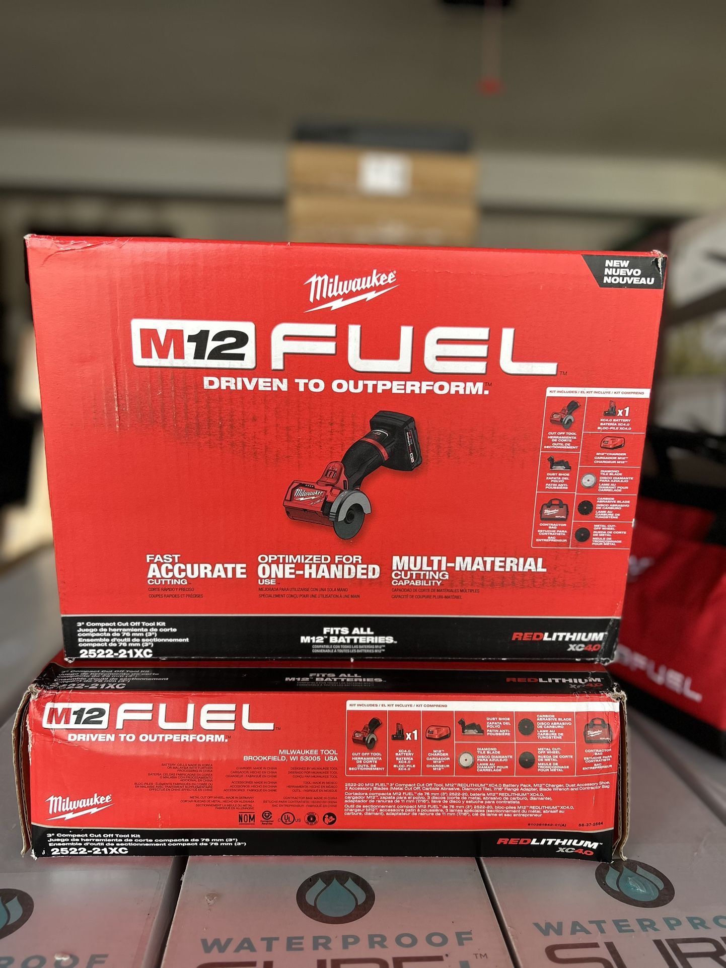 Milwaukee M12 FUEL Brushless Cordless Cut Off Saw Kit