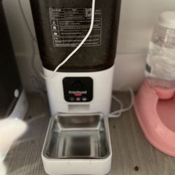 Cat Feeder Automatic With Camera and Speaker 