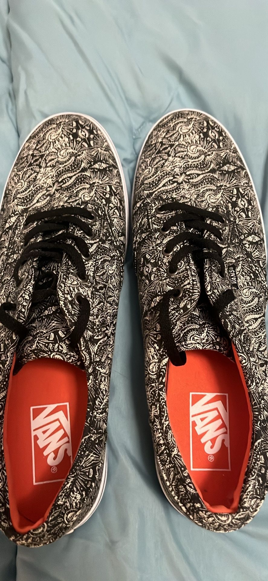 Women’s Vans Size 11