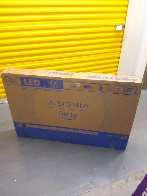 -Read Info- New 2025 Model 50 In. Insignia 4k Smart TV W/Remote