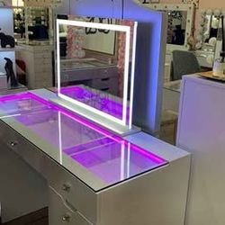 NEW NEW NEW!!! Contemporary Glam Vanity Set