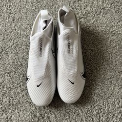Nike White Men soccer cleats size 7