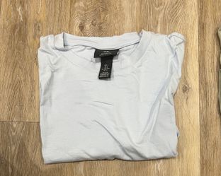 H&M shirt, size men large