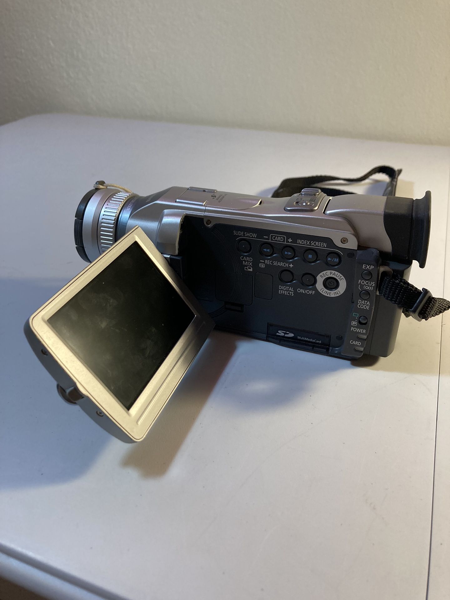 Cannon Mini Dv Camcorder