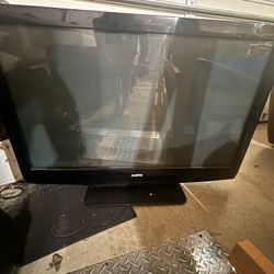 2 Televisions 