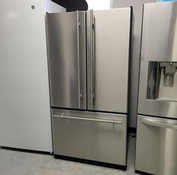 Stainless French Door Fridge – Clean, Bottom Freezer, 36”