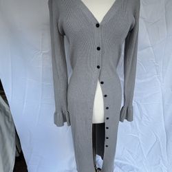 Long Gray Sweater Size S ruffle cuffs CMZ2005
