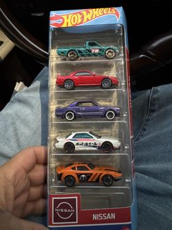 Hotwheels Nissan 5 Set