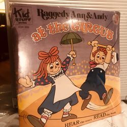 Raggedy Ann And Andy At The Circus Book And Record  (New With A Rip On Plastic 