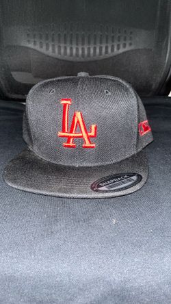 New! Red And Black La Hat