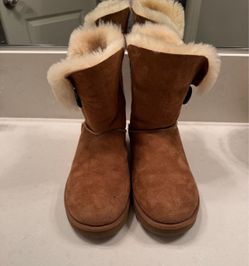 Ugg size 7