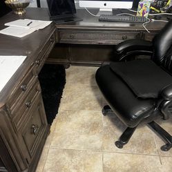 Huge Office Desk. Solid Wood. 