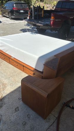 Queen bed with drawers 12 inches thick mattress