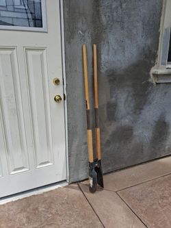 Anvil Post Hole Digger