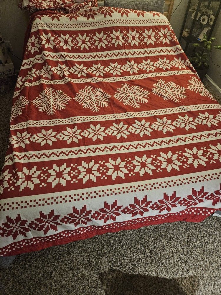 Xmas Cover And 2 Pillowcases