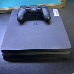 PS4 Slim