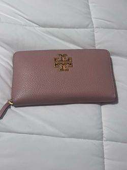 NEW Tory Burch Britten Zip Continental Wallet
