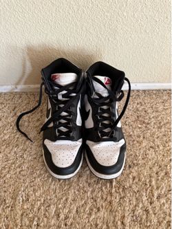 Women’s Black & White Nike Dunks Pandas