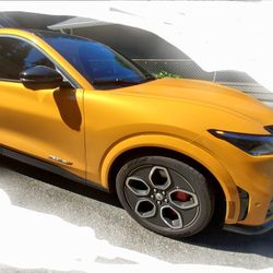 2022 Ford Mustang Mach-E