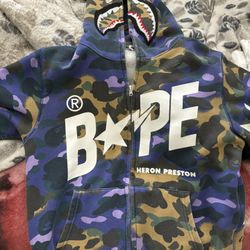 Bape Hoodie Medium 