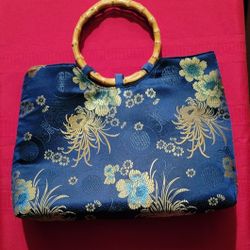 ELEGANT EMBROIDERED SILK BAG POCKETBOOK WITH BAMBOO HANDLES 13"W×10"H×3"D WITH MAGNETIC CLOSURE 