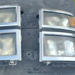 2014-2015 Chevrolet Silverado Headlight Assembly 