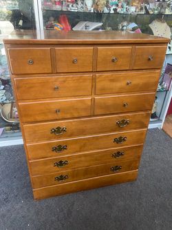 Vintage Ethan allen solid wood dresser chest of drawers 30 by 18 by 40