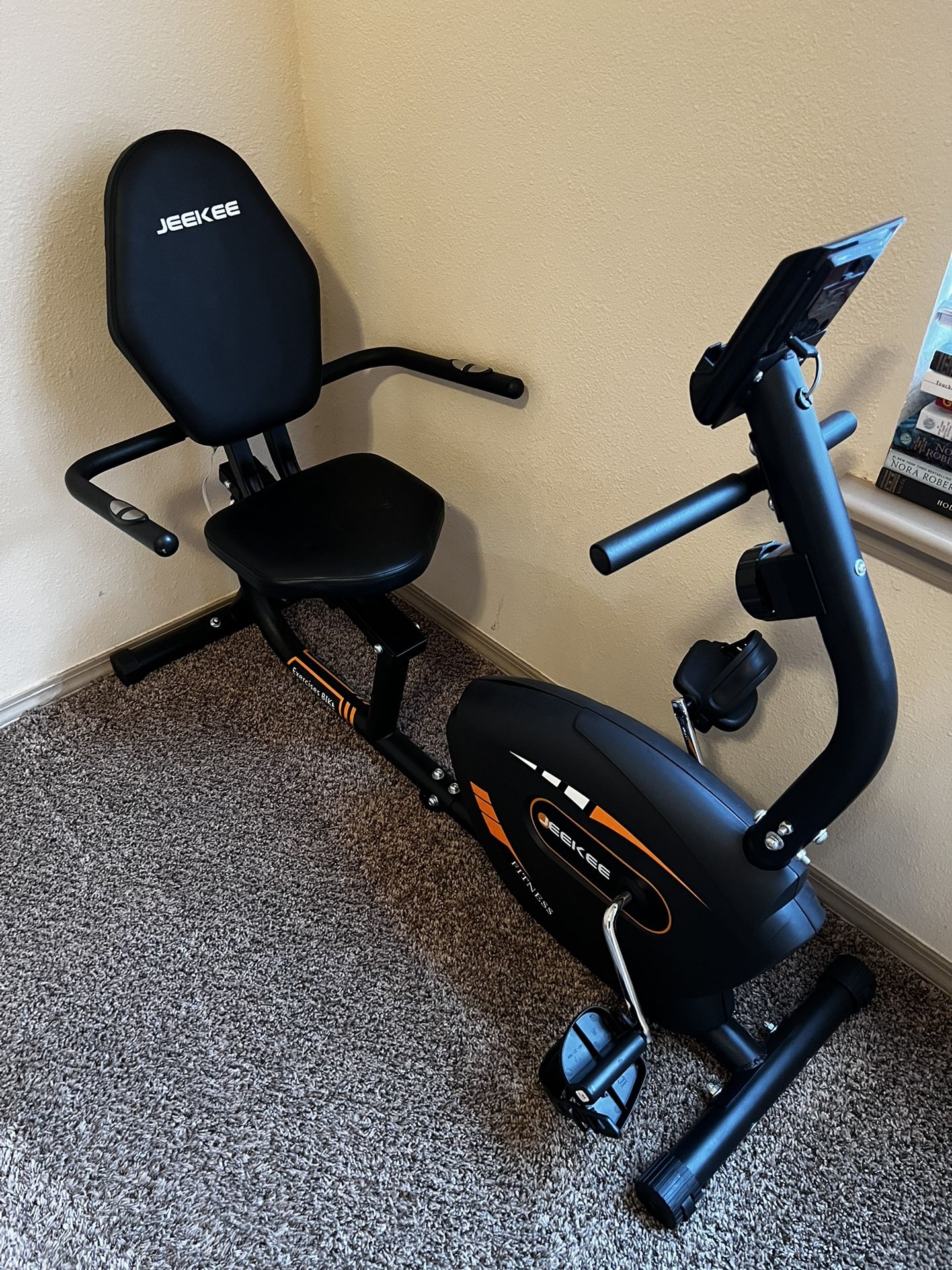 Jeekee Recumbent Exercise Bike