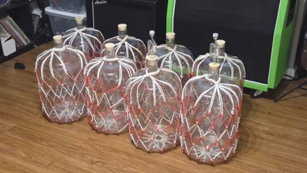 6-gallon PET carboy (x6), w/ carry basket & stopper