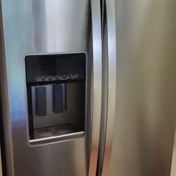 Stainless Steel Refrigerator Whirlpool 