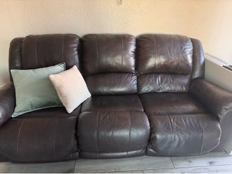 Recliner couches