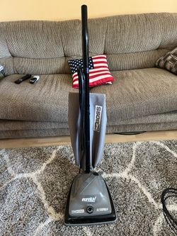 Eureka The Boss Upright Vacuum