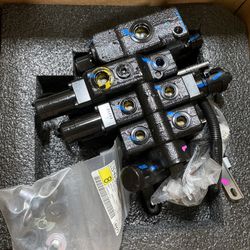 Toyota Forklift Hydraulic Control Valve
