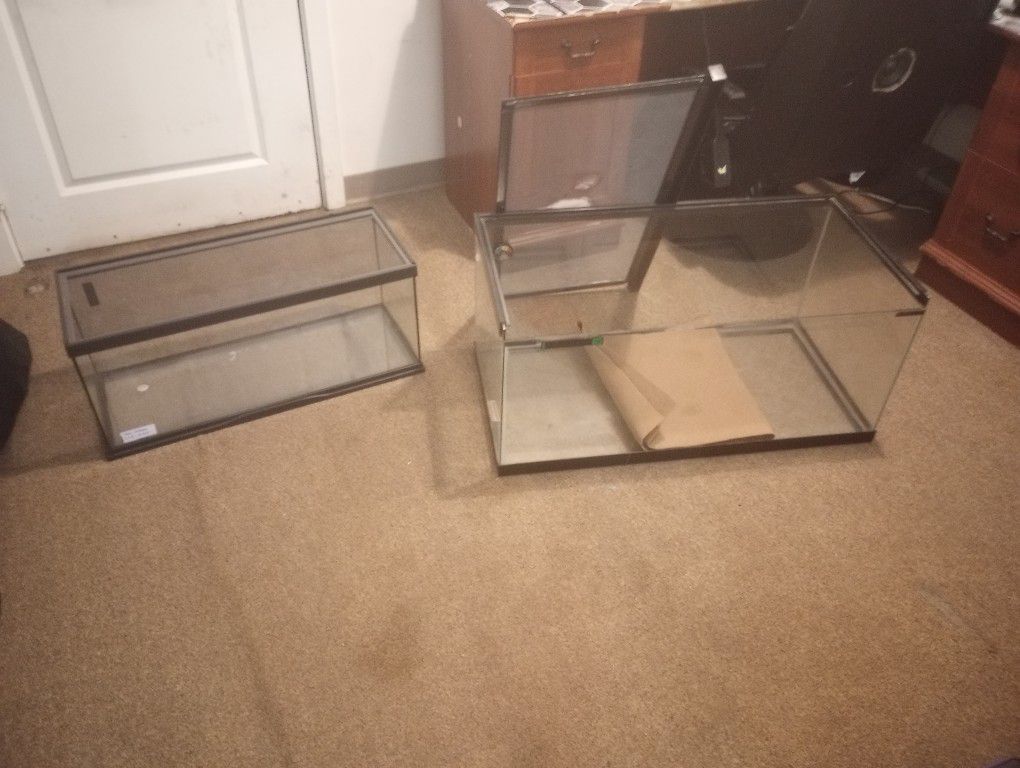 2 Tanks For Sale 1 20gal. and 1 40gal