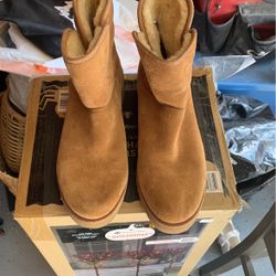 Uggs Boots Size 8 Girls 