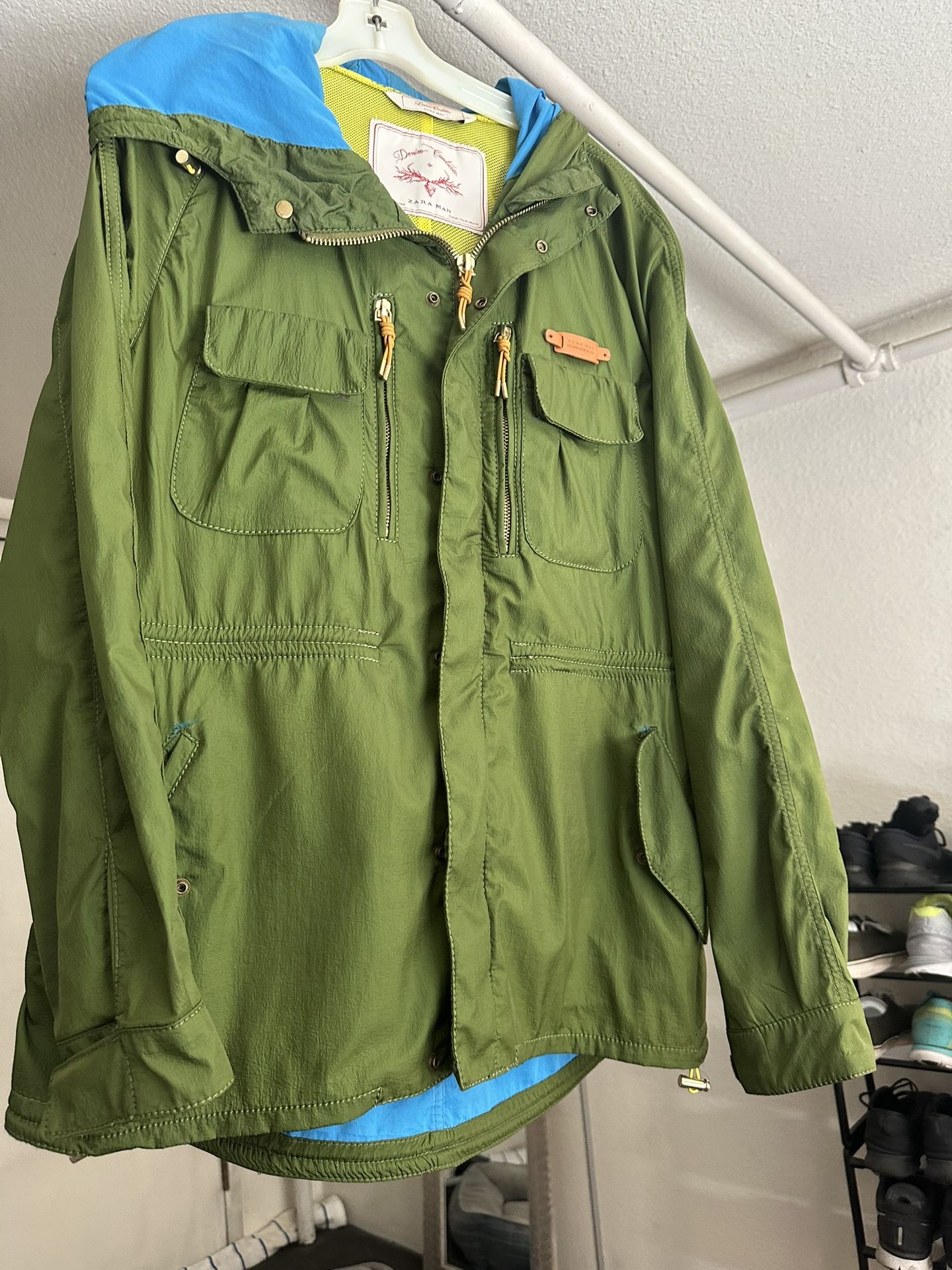 Zara Men’s Hooded Jacket