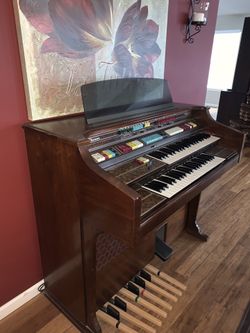 Thomas organ Californian 284 Deluxe