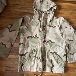 U.S. Issue Desert Gore-Tex® Cold Weather Parka - Men’s Jacket