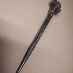 Double Ended 19 & 22mm Forged Socket RATCHET WRENCH Scaffold Spud Wrench Scaffolding --$10.00