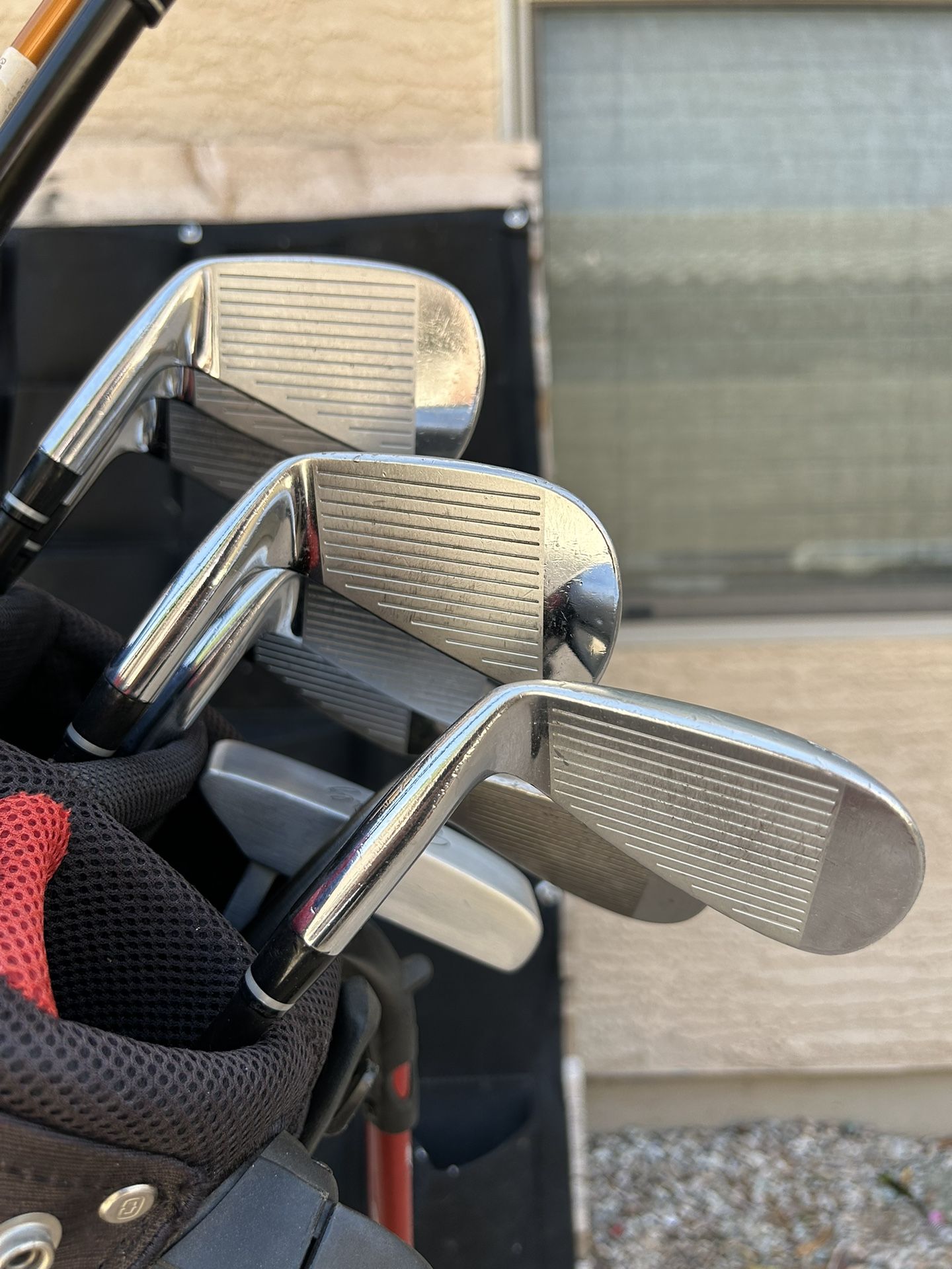 Nike Golf Clubs Set TaylorMade Woods Ogio Stand Bag for Sale in Queen Creek, AZ OfferUp