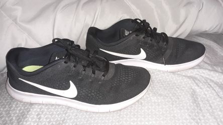 Nike tennis shoes
