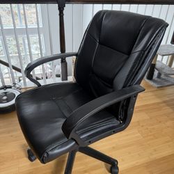 Leather office chair 