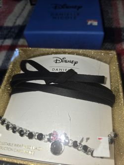 Minnie Mouse Necklace
