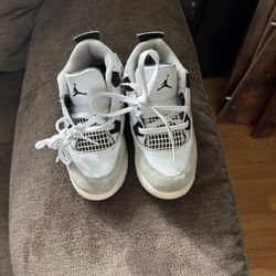 Nike Air Jordan 4 Retro Shoes Youth Size 10C Military OG BQ7670-111 No Box