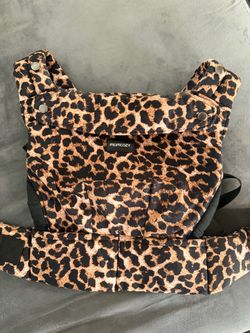 Momcozy infant carrier