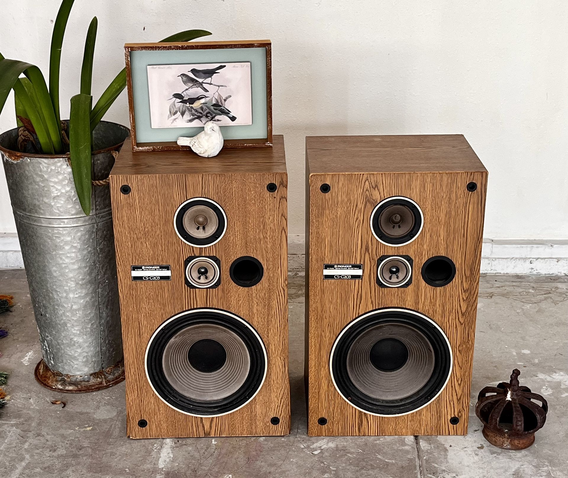 Vintage PIONEER HiFi Speakers CS G203 (Pair) for Sale in Whittier, CA