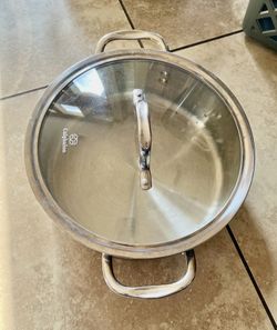 Calphalon Stainless Steel Pot with Lid